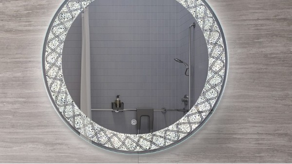 LED智能浴室鏡：為用戶提供了更智能、便捷的使用體驗